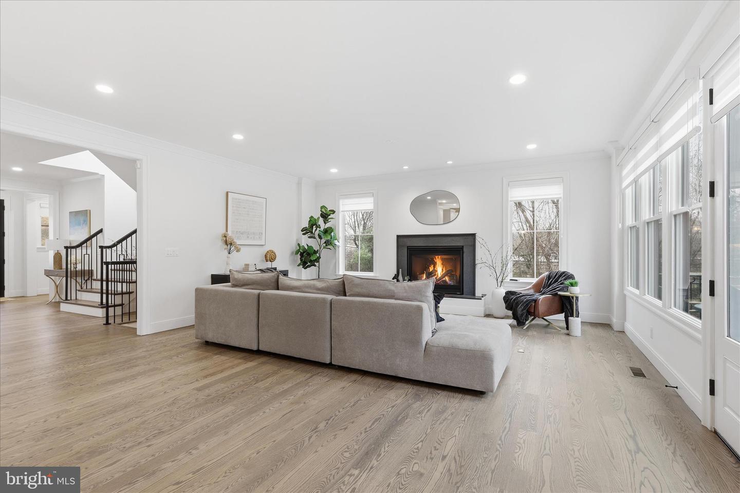 5696 TUNWELL CT, BURKE, Virginia 22015, 5 Bedrooms Bedrooms, ,4 BathroomsBathrooms,Residential,For sale,5696 TUNWELL CT,VAFX2286056 MLS # VAFX2286056