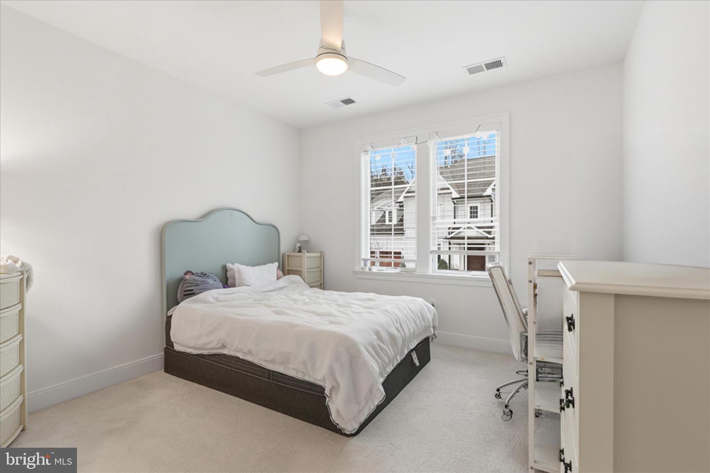 5696 TUNWELL CT, BURKE, Virginia 22015, 5 Bedrooms Bedrooms, ,4 BathroomsBathrooms,Residential,For sale,5696 TUNWELL CT,VAFX2286056 MLS # VAFX2286056