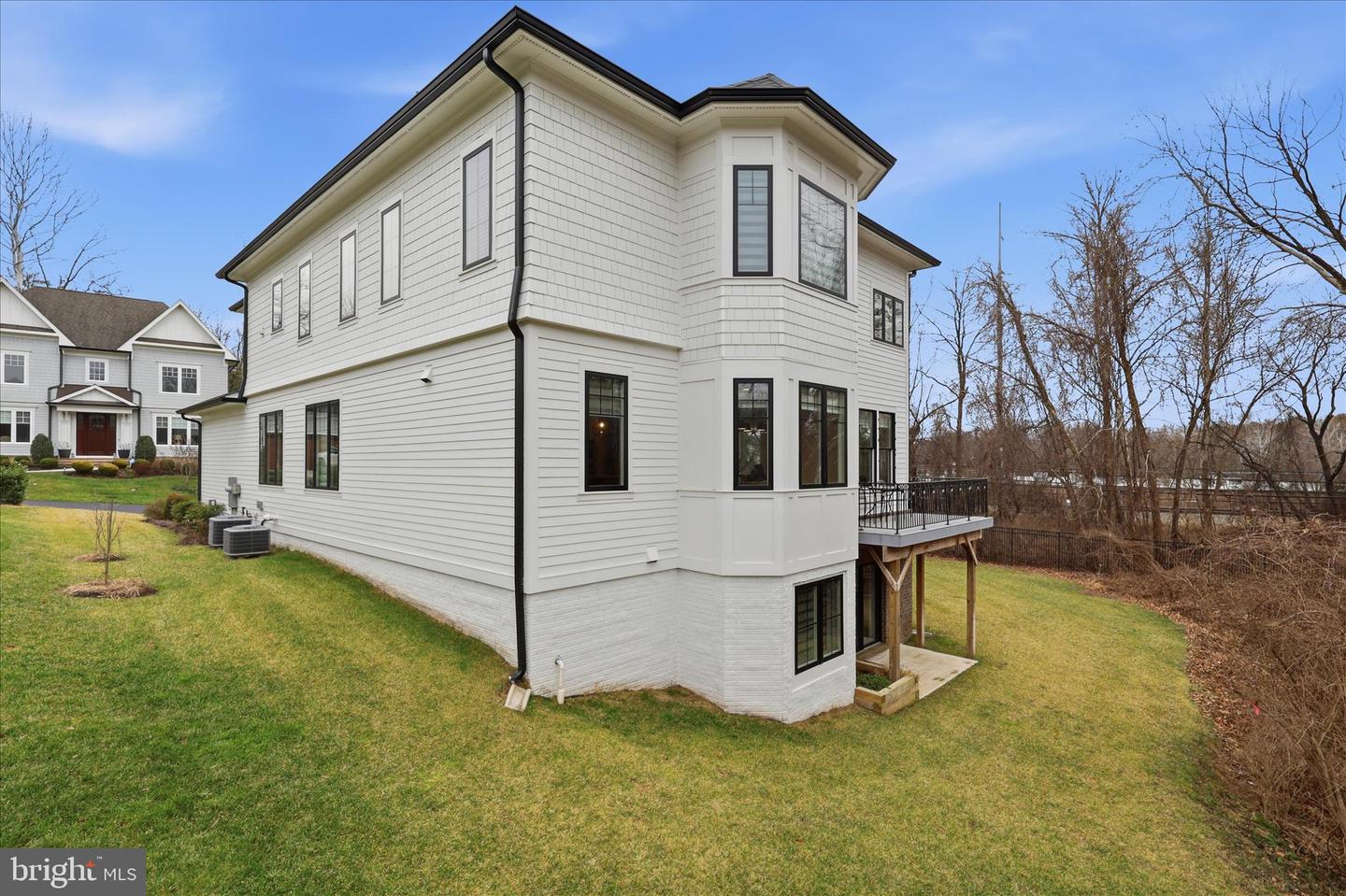 5696 TUNWELL CT, BURKE, Virginia 22015, 5 Bedrooms Bedrooms, ,4 BathroomsBathrooms,Residential,For sale,5696 TUNWELL CT,VAFX2286056 MLS # VAFX2286056