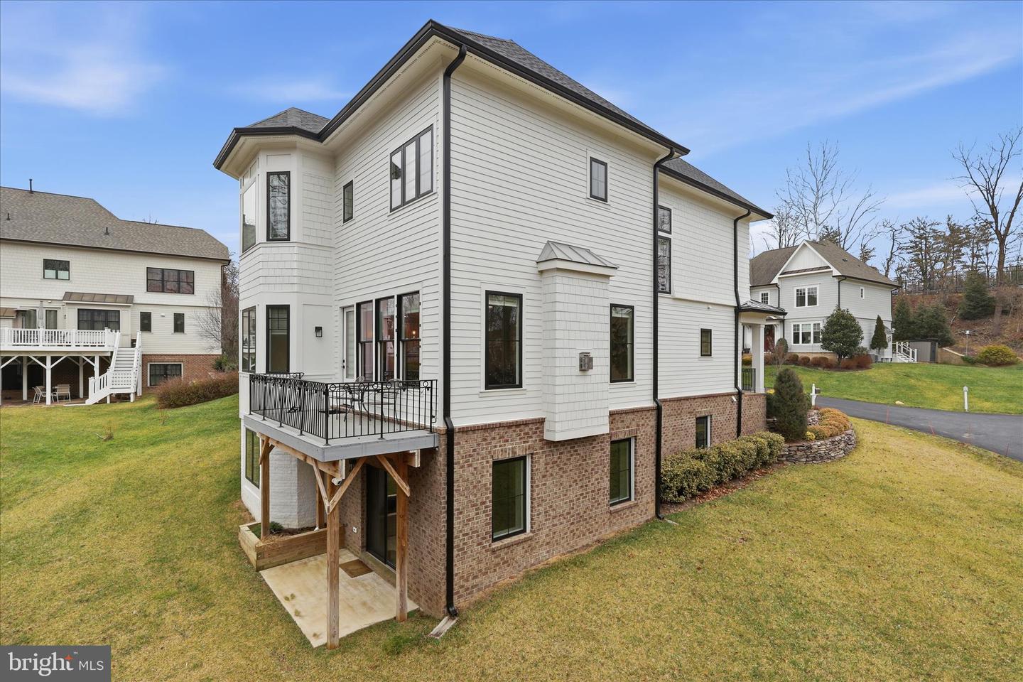 5696 TUNWELL CT, BURKE, Virginia 22015, 5 Bedrooms Bedrooms, ,4 BathroomsBathrooms,Residential,For sale,5696 TUNWELL CT,VAFX2286056 MLS # VAFX2286056