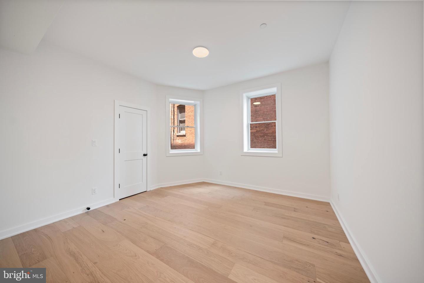 131 11TH ST NE #2, WASHINGTON, District Of Columbia 20002, 2 Bedrooms Bedrooms, 5 Rooms Rooms,1 BathroomBathrooms,Residential,For sale,131 11TH ST NE #2,DCDC2241688 MLS # DCDC2241688 131 11TH ST NE #2, WASHINGTON, District Of Columbia 20002, 2 Bedrooms Bedrooms, 5 Rooms Rooms,1 BathroomBathrooms,Residential,For sale,131 11TH ST NE #2,DCDC2241688 MLS # DCDC2241688