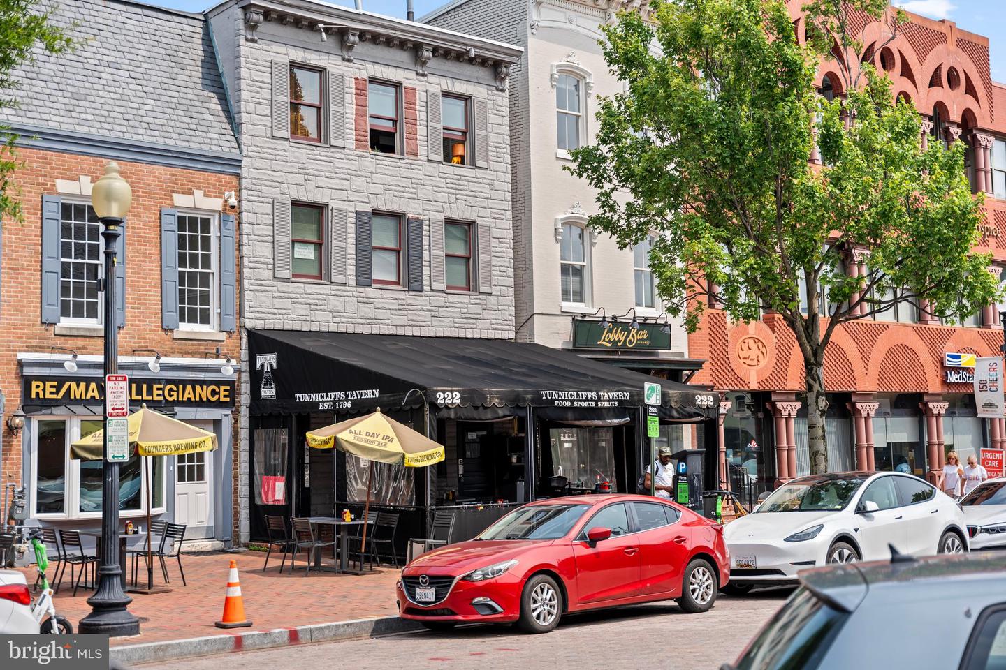 131 11TH ST NE #2, WASHINGTON, District Of Columbia 20002, 2 Bedrooms Bedrooms, 5 Rooms Rooms,1 BathroomBathrooms,Residential,For sale,131 11TH ST NE #2,DCDC2241688 MLS # DCDC2241688 131 11TH ST NE #2, WASHINGTON, District Of Columbia 20002, 2 Bedrooms Bedrooms, 5 Rooms Rooms,1 BathroomBathrooms,Residential,For sale,131 11TH ST NE #2,DCDC2241688 MLS # DCDC2241688