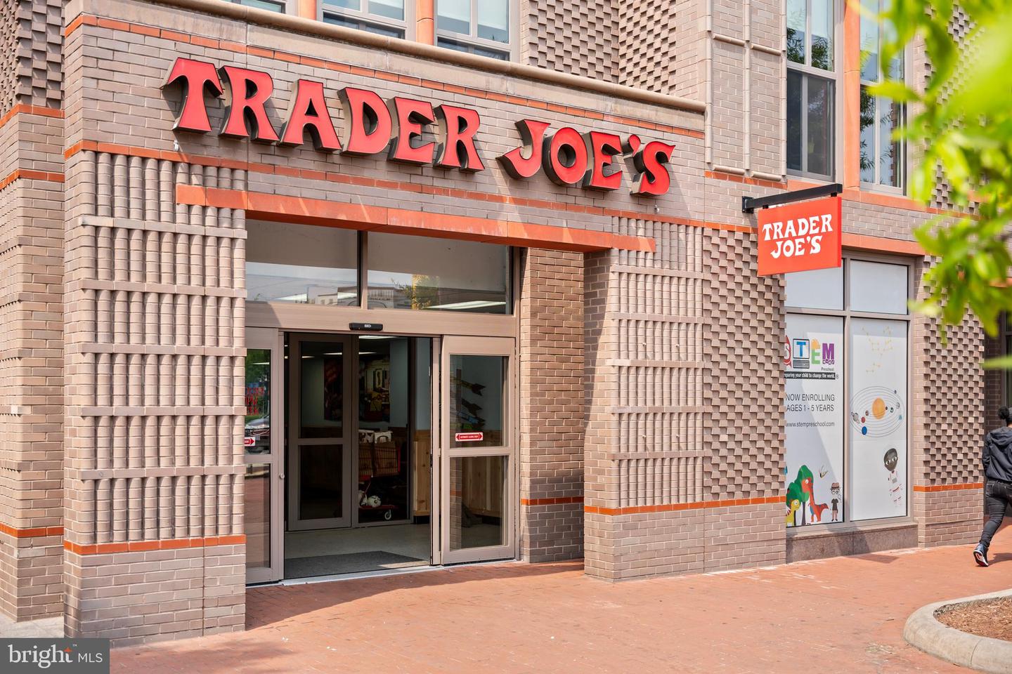 131 11TH ST NE #2, WASHINGTON, District Of Columbia 20002, 2 Bedrooms Bedrooms, 5 Rooms Rooms,1 BathroomBathrooms,Residential,For sale,131 11TH ST NE #2,DCDC2241688 MLS # DCDC2241688 131 11TH ST NE #2, WASHINGTON, District Of Columbia 20002, 2 Bedrooms Bedrooms, 5 Rooms Rooms,1 BathroomBathrooms,Residential,For sale,131 11TH ST NE #2,DCDC2241688 MLS # DCDC2241688