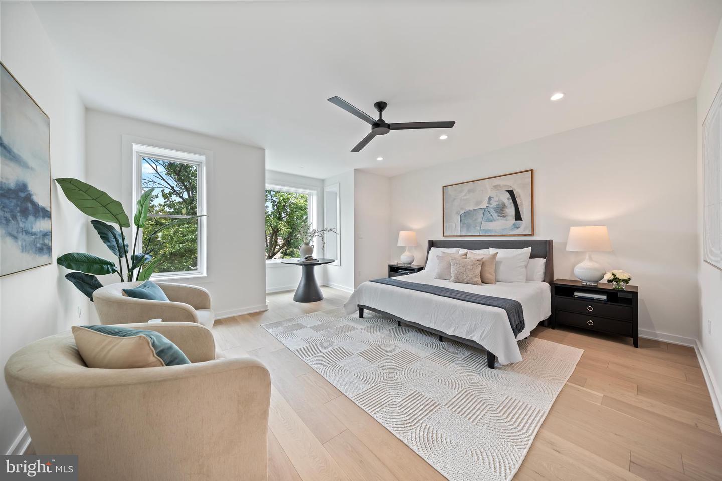 131 11 ST NE #3, WASHINGTON, District Of Columbia 20002, 4 Bedrooms Bedrooms, ,2 BathroomsBathrooms,Residential,For sale,131 11 ST NE #3,DCDC2241690 MLS # DCDC2241690