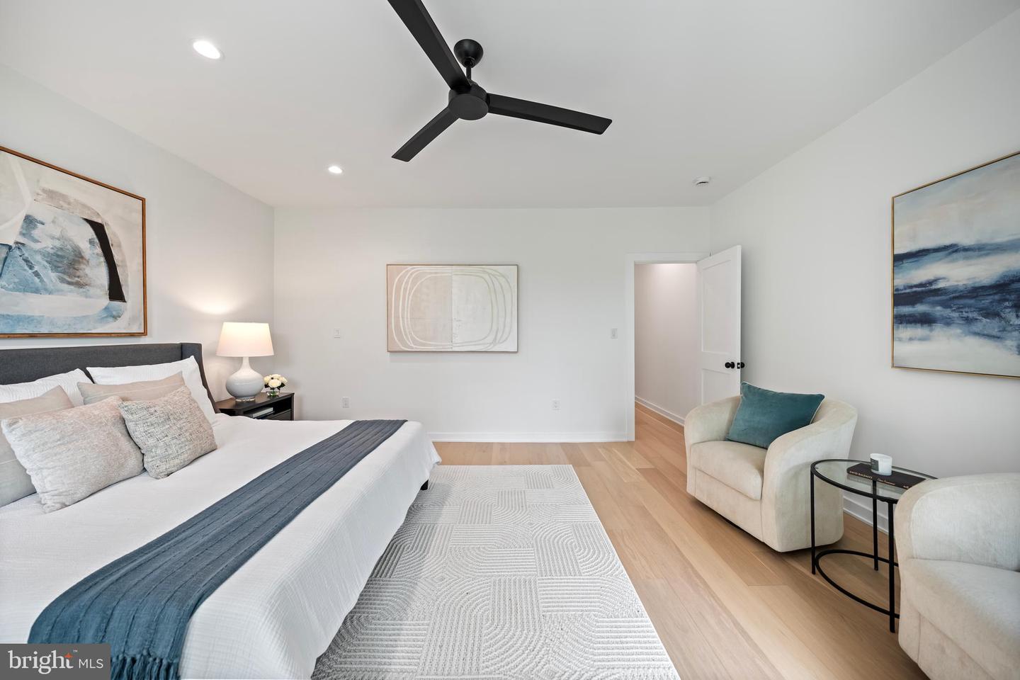 131 11 ST NE #3, WASHINGTON, District Of Columbia 20002, 4 Bedrooms Bedrooms, ,2 BathroomsBathrooms,Residential,For sale,131 11 ST NE #3,DCDC2241690 MLS # DCDC2241690