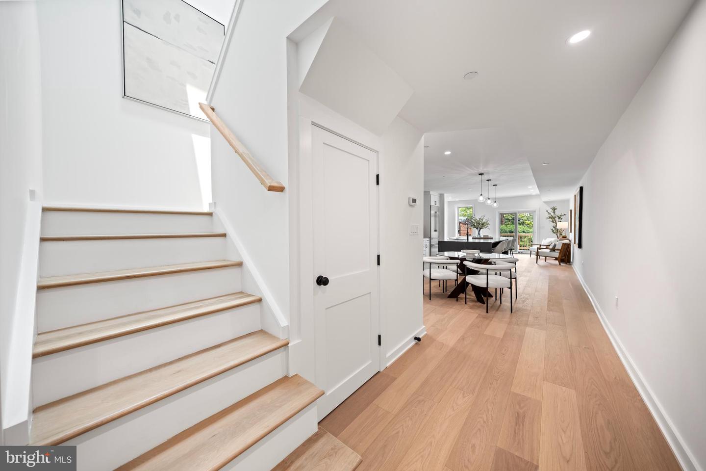 131 11 ST NE #3, WASHINGTON, District Of Columbia 20002, 4 Bedrooms Bedrooms, ,2 BathroomsBathrooms,Residential,For sale,131 11 ST NE #3,DCDC2241690 MLS # DCDC2241690