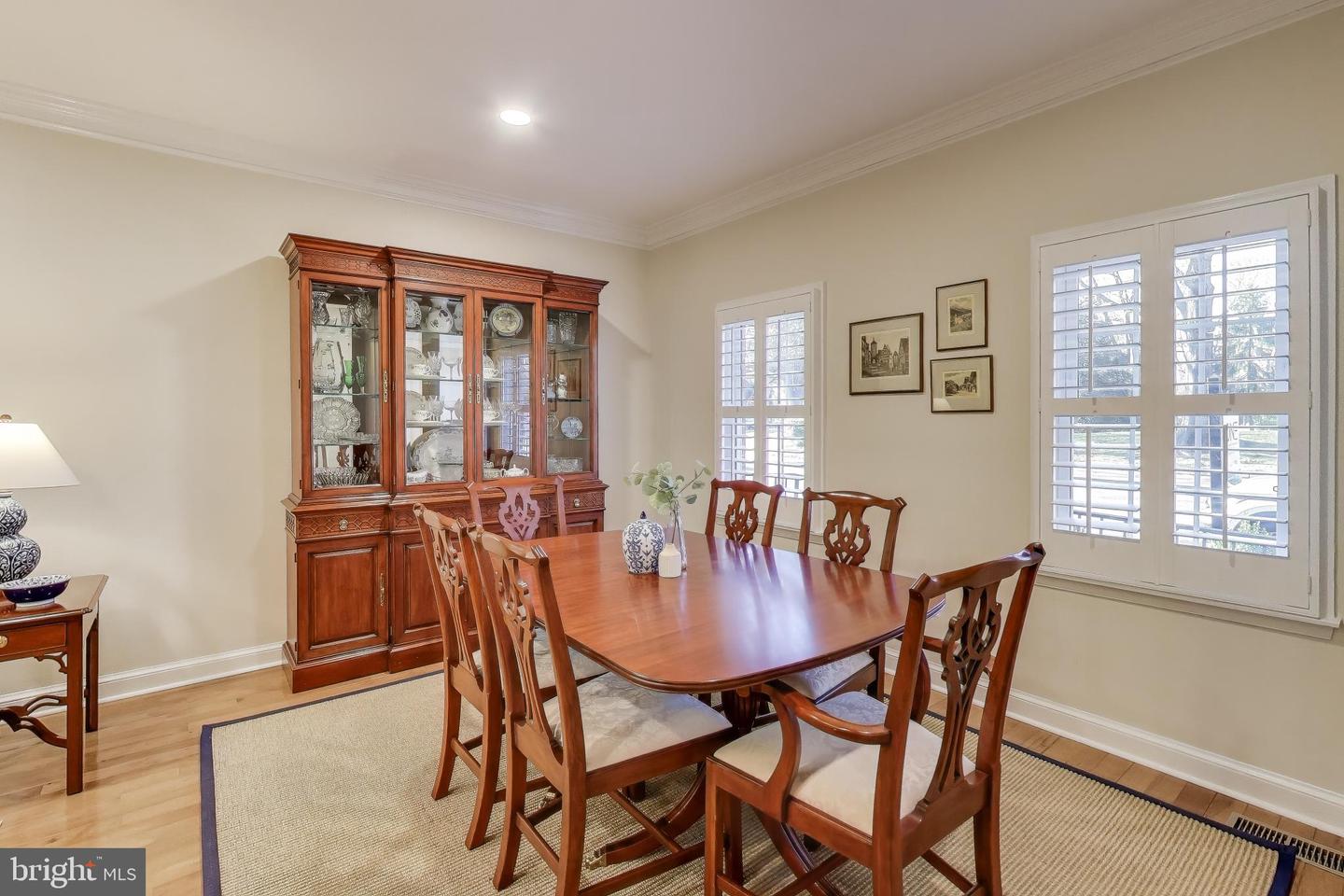 3717 JENNY LYNNE LN, FAIRFAX, Virginia 22030, 4 Bedrooms Bedrooms, ,3 BathroomsBathrooms,Residential,For sale,3717 JENNY LYNNE LN,VAFC2007670 MLS # VAFC2007670 3717 JENNY LYNNE LN, FAIRFAX, Virginia 22030, 4 Bedrooms Bedrooms, ,3 BathroomsBathrooms,Residential,For sale,3717 JENNY LYNNE LN,VAFC2007670 MLS # VAFC2007670