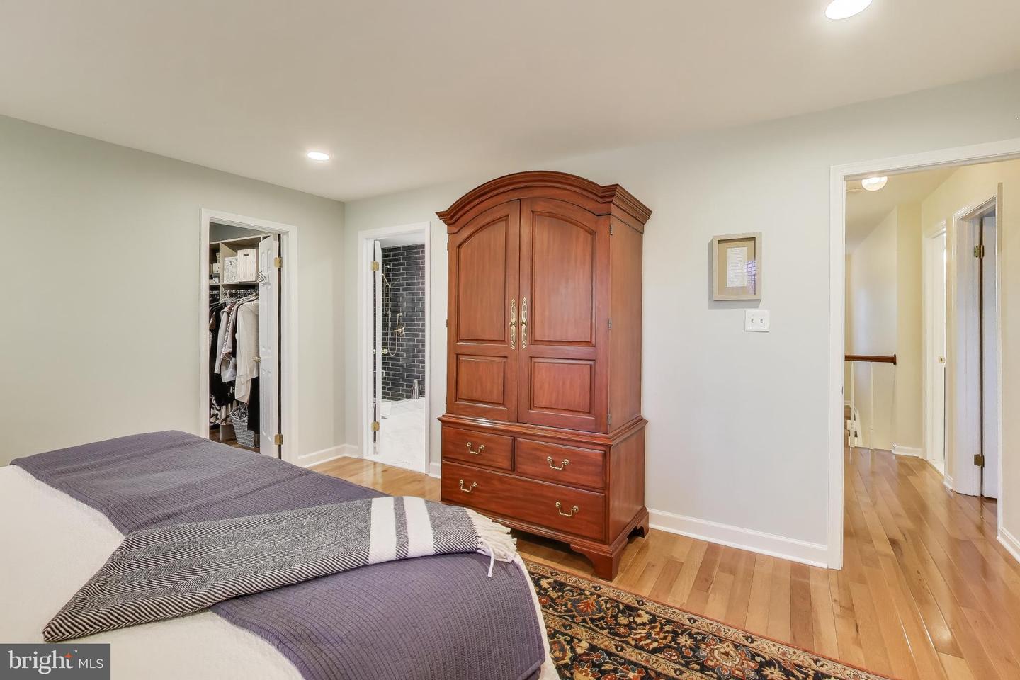 3717 JENNY LYNNE LN, FAIRFAX, Virginia 22030, 4 Bedrooms Bedrooms, ,3 BathroomsBathrooms,Residential,For sale,3717 JENNY LYNNE LN,VAFC2007670 MLS # VAFC2007670 3717 JENNY LYNNE LN, FAIRFAX, Virginia 22030, 4 Bedrooms Bedrooms, ,3 BathroomsBathrooms,Residential,For sale,3717 JENNY LYNNE LN,VAFC2007670 MLS # VAFC2007670