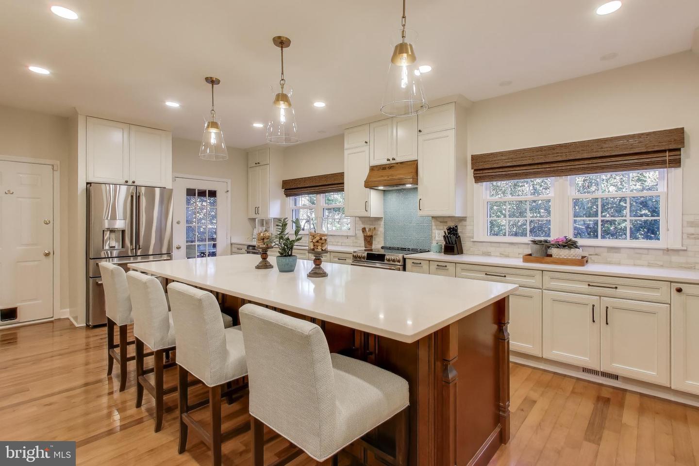 3717 JENNY LYNNE LN, FAIRFAX, Virginia 22030, 4 Bedrooms Bedrooms, ,3 BathroomsBathrooms,Residential,For sale,3717 JENNY LYNNE LN,VAFC2007670 MLS # VAFC2007670 3717 JENNY LYNNE LN, FAIRFAX, Virginia 22030, 4 Bedrooms Bedrooms, ,3 BathroomsBathrooms,Residential,For sale,3717 JENNY LYNNE LN,VAFC2007670 MLS # VAFC2007670