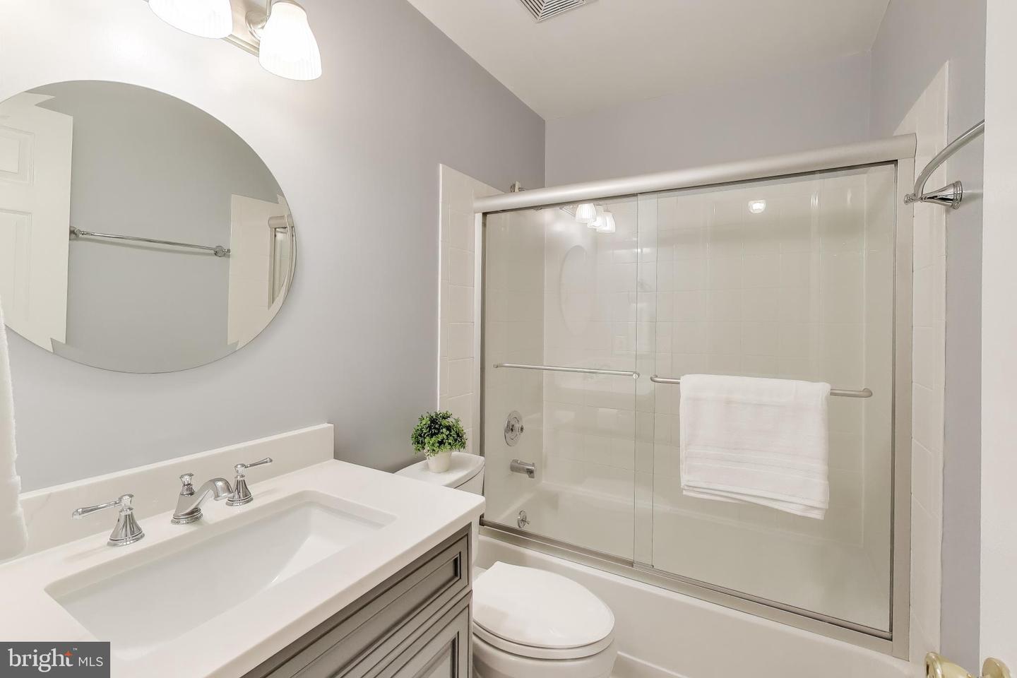 3717 JENNY LYNNE LN, FAIRFAX, Virginia 22030, 4 Bedrooms Bedrooms, ,3 BathroomsBathrooms,Residential,For sale,3717 JENNY LYNNE LN,VAFC2007670 MLS # VAFC2007670 3717 JENNY LYNNE LN, FAIRFAX, Virginia 22030, 4 Bedrooms Bedrooms, ,3 BathroomsBathrooms,Residential,For sale,3717 JENNY LYNNE LN,VAFC2007670 MLS # VAFC2007670