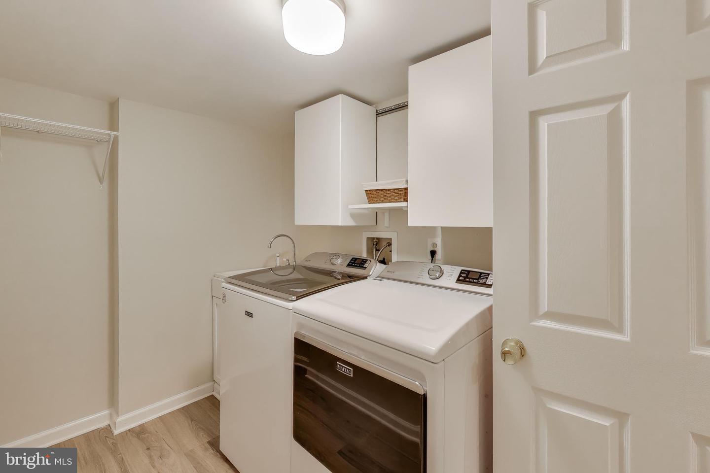 3717 JENNY LYNNE LN, FAIRFAX, Virginia 22030, 4 Bedrooms Bedrooms, ,3 BathroomsBathrooms,Residential,For sale,3717 JENNY LYNNE LN,VAFC2007670 MLS # VAFC2007670 3717 JENNY LYNNE LN, FAIRFAX, Virginia 22030, 4 Bedrooms Bedrooms, ,3 BathroomsBathrooms,Residential,For sale,3717 JENNY LYNNE LN,VAFC2007670 MLS # VAFC2007670