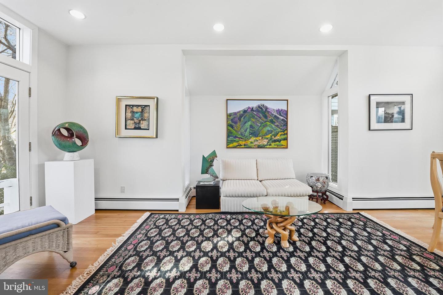 3814 JOCELYN ST NW, WASHINGTON, District Of Columbia 20015, 5 Bedrooms Bedrooms, ,2 BathroomsBathrooms,Residential,For sale,3814 JOCELYN ST NW,DCDC2241726 MLS # DCDC2241726