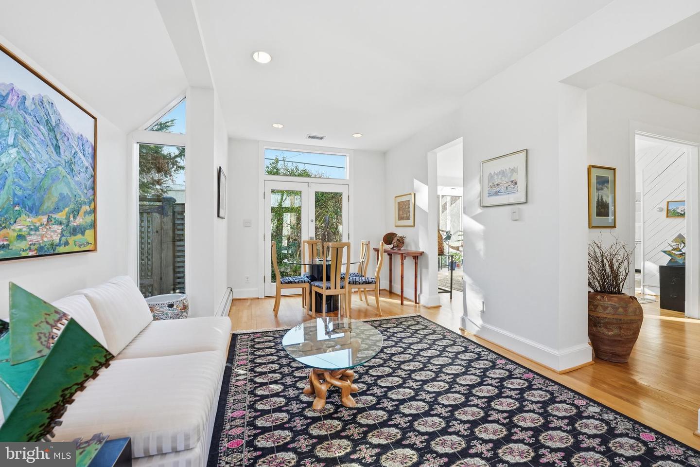 3814 JOCELYN ST NW, WASHINGTON, District Of Columbia 20015, 5 Bedrooms Bedrooms, ,2 BathroomsBathrooms,Residential,For sale,3814 JOCELYN ST NW,DCDC2241726 MLS # DCDC2241726