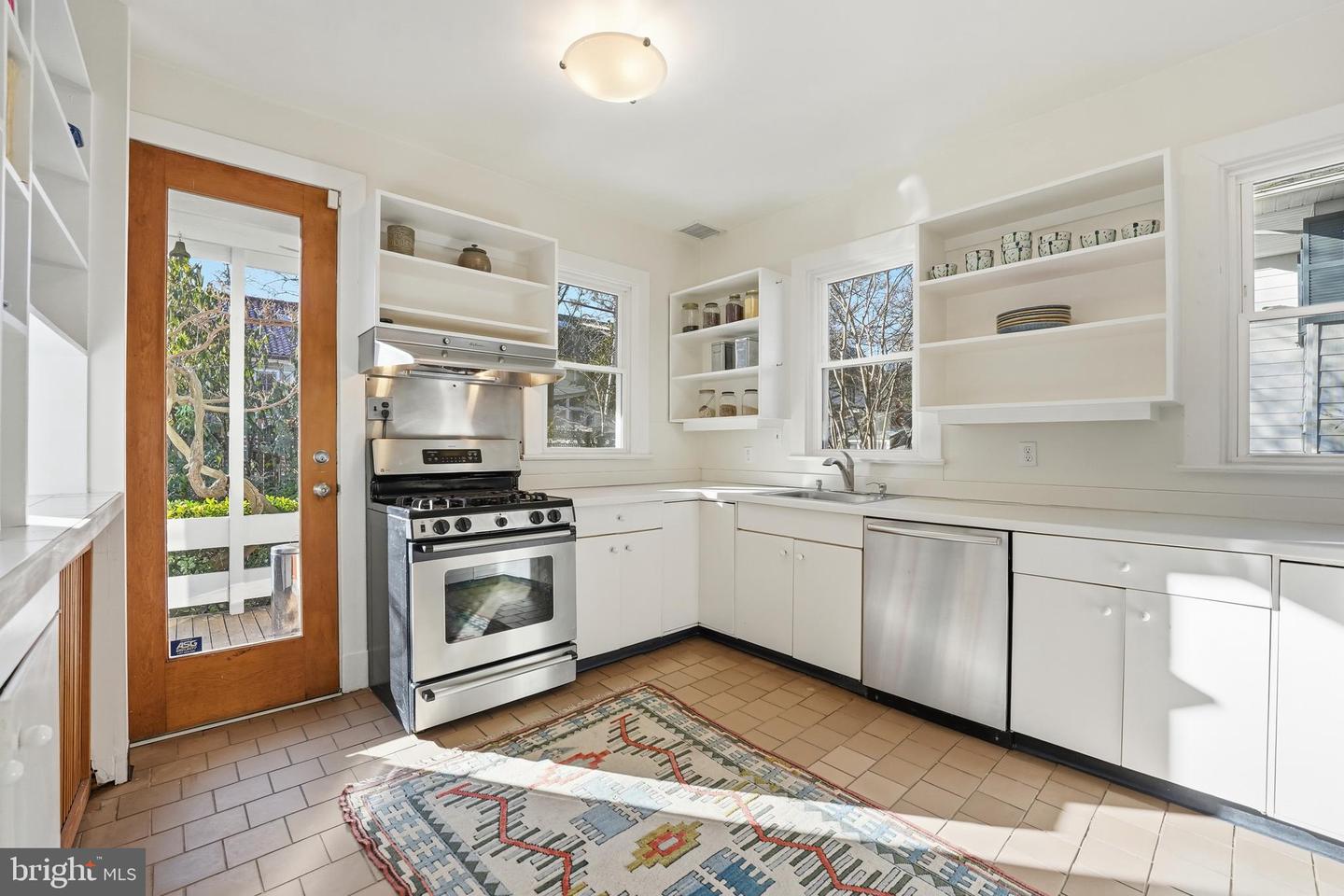 3814 JOCELYN ST NW, WASHINGTON, District Of Columbia 20015, 5 Bedrooms Bedrooms, ,2 BathroomsBathrooms,Residential,For sale,3814 JOCELYN ST NW,DCDC2241726 MLS # DCDC2241726