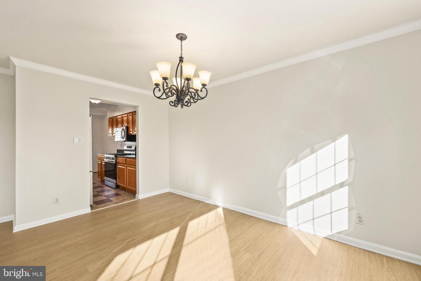 14821 HAYMARKET LN, CENTREVILLE, Virginia 20120, 3 Bedrooms Bedrooms, ,2 BathroomsBathrooms,Residential,For sale,14821 HAYMARKET LN,VAFX2286146 MLS # VAFX2286146