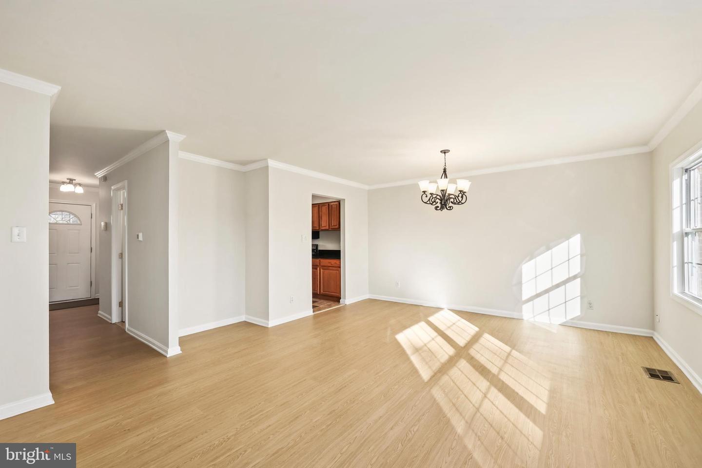 14821 HAYMARKET LN, CENTREVILLE, Virginia 20120, 3 Bedrooms Bedrooms, ,2 BathroomsBathrooms,Residential,For sale,14821 HAYMARKET LN,VAFX2286146 MLS # VAFX2286146