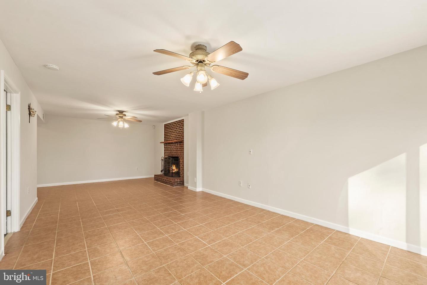 14821 HAYMARKET LN, CENTREVILLE, Virginia 20120, 3 Bedrooms Bedrooms, ,2 BathroomsBathrooms,Residential,For sale,14821 HAYMARKET LN,VAFX2286146 MLS # VAFX2286146