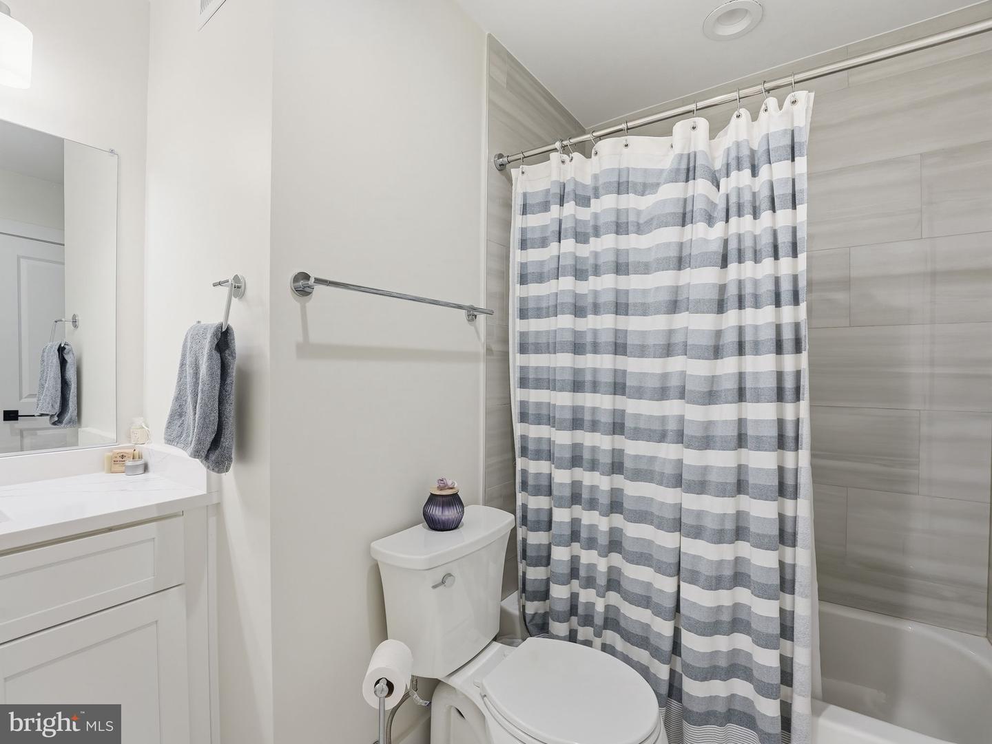 8503 JEFFERSONIAN CT, VIENNA, Virginia 22182, 4 Bedrooms Bedrooms, ,3 BathroomsBathrooms,Residential,For sale,8503 JEFFERSONIAN CT,VAFX2286154 MLS # VAFX2286154 8503 JEFFERSONIAN CT, VIENNA, Virginia 22182, 4 Bedrooms Bedrooms, ,3 BathroomsBathrooms,Residential,For sale,8503 JEFFERSONIAN CT,VAFX2286154 MLS # VAFX2286154