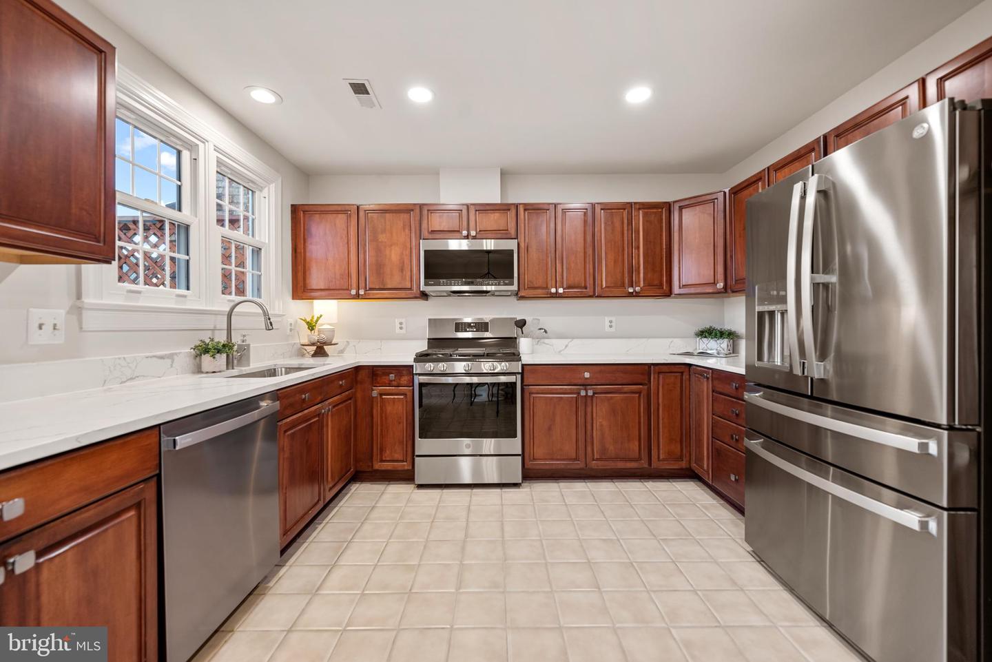 6489 SHARON KAY CT, ALEXANDRIA, Virginia 22310, 4 Bedrooms Bedrooms, ,3 BathroomsBathrooms,Residential,For sale,6489 SHARON KAY CT,VAFX2286156 MLS # VAFX2286156 6489 SHARON KAY CT, ALEXANDRIA, Virginia 22310, 4 Bedrooms Bedrooms, ,3 BathroomsBathrooms,Residential,For sale,6489 SHARON KAY CT,VAFX2286156 MLS # VAFX2286156