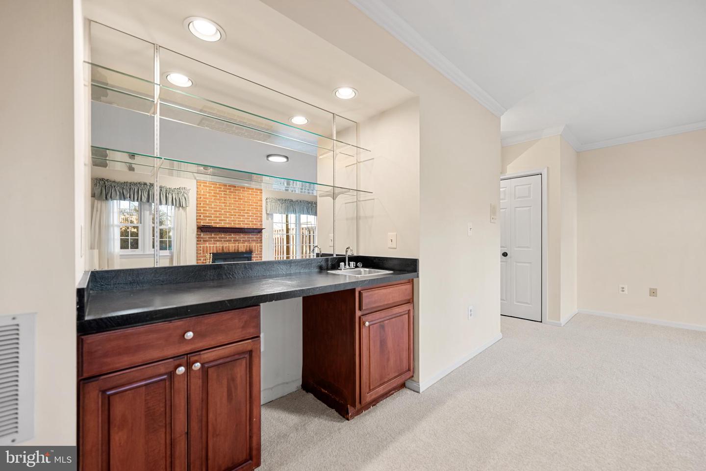 6489 SHARON KAY CT, ALEXANDRIA, Virginia 22310, 4 Bedrooms Bedrooms, ,3 BathroomsBathrooms,Residential,For sale,6489 SHARON KAY CT,VAFX2286156 MLS # VAFX2286156 6489 SHARON KAY CT, ALEXANDRIA, Virginia 22310, 4 Bedrooms Bedrooms, ,3 BathroomsBathrooms,Residential,For sale,6489 SHARON KAY CT,VAFX2286156 MLS # VAFX2286156