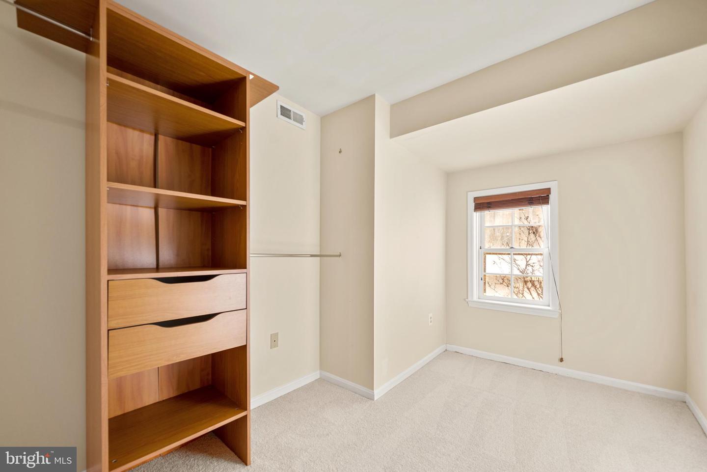 6489 SHARON KAY CT, ALEXANDRIA, Virginia 22310, 4 Bedrooms Bedrooms, ,3 BathroomsBathrooms,Residential,For sale,6489 SHARON KAY CT,VAFX2286156 MLS # VAFX2286156 6489 SHARON KAY CT, ALEXANDRIA, Virginia 22310, 4 Bedrooms Bedrooms, ,3 BathroomsBathrooms,Residential,For sale,6489 SHARON KAY CT,VAFX2286156 MLS # VAFX2286156