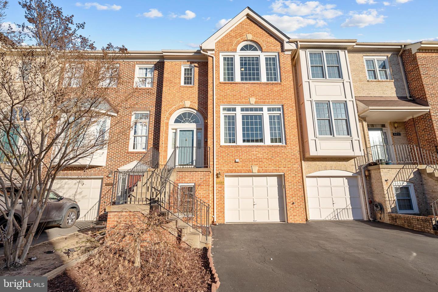 6489 SHARON KAY CT, ALEXANDRIA, Virginia 22310, 4 Bedrooms Bedrooms, ,3 BathroomsBathrooms,Residential,For sale,6489 SHARON KAY CT,VAFX2286156 MLS # VAFX2286156 6489 SHARON KAY CT, ALEXANDRIA, Virginia 22310, 4 Bedrooms Bedrooms, ,3 BathroomsBathrooms,Residential,For sale,6489 SHARON KAY CT,VAFX2286156 MLS # VAFX2286156
