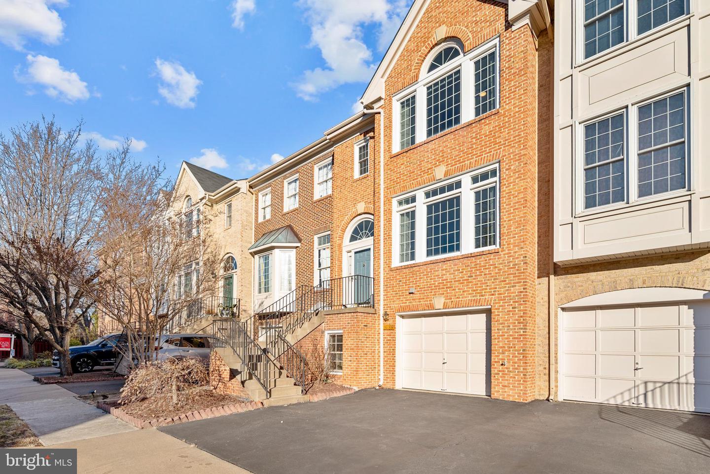 6489 SHARON KAY CT, ALEXANDRIA, Virginia 22310, 4 Bedrooms Bedrooms, ,3 BathroomsBathrooms,Residential,For sale,6489 SHARON KAY CT,VAFX2286156 MLS # VAFX2286156 6489 SHARON KAY CT, ALEXANDRIA, Virginia 22310, 4 Bedrooms Bedrooms, ,3 BathroomsBathrooms,Residential,For sale,6489 SHARON KAY CT,VAFX2286156 MLS # VAFX2286156