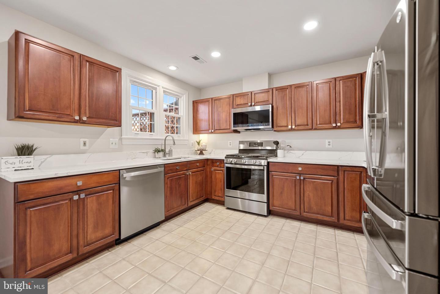 6489 SHARON KAY CT, ALEXANDRIA, Virginia 22310, 4 Bedrooms Bedrooms, ,3 BathroomsBathrooms,Residential,For sale,6489 SHARON KAY CT,VAFX2286156 MLS # VAFX2286156 6489 SHARON KAY CT, ALEXANDRIA, Virginia 22310, 4 Bedrooms Bedrooms, ,3 BathroomsBathrooms,Residential,For sale,6489 SHARON KAY CT,VAFX2286156 MLS # VAFX2286156