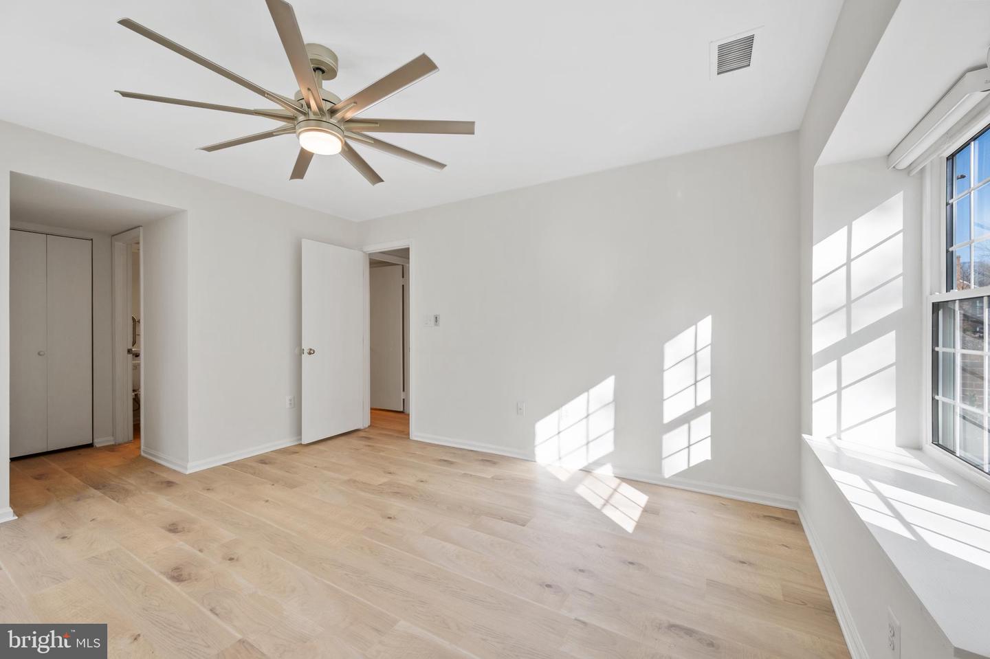 2600-A S ARLINGTON MILL DR #1, ARLINGTON, Virginia 22206, 2 Bedrooms Bedrooms, ,1 BathroomBathrooms,Residential,For sale,2600-A S ARLINGTON MILL DR #1,VAAR2067838 MLS # VAAR2067838