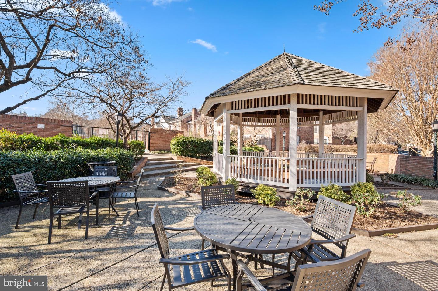 2600-A S ARLINGTON MILL DR #1, ARLINGTON, Virginia 22206, 2 Bedrooms Bedrooms, ,1 BathroomBathrooms,Residential,For sale,2600-A S ARLINGTON MILL DR #1,VAAR2067838 MLS # VAAR2067838