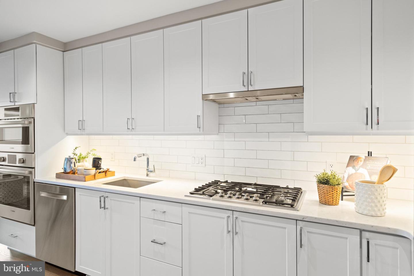 925 N FAIRFAX ST #406, ALEXANDRIA, Virginia 22314, 2 Bedrooms Bedrooms, ,1 BathroomBathrooms,Residential,For sale,925 N FAIRFAX ST #406,VAAX2053272 MLS # VAAX2053272 925 N FAIRFAX ST #406, ALEXANDRIA, Virginia 22314, 2 Bedrooms Bedrooms, ,1 BathroomBathrooms,Residential,For sale,925 N FAIRFAX ST #406,VAAX2053272 MLS # VAAX2053272