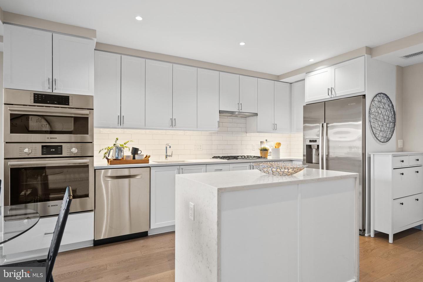 925 N FAIRFAX ST #406, ALEXANDRIA, Virginia 22314, 2 Bedrooms Bedrooms, ,1 BathroomBathrooms,Residential,For sale,925 N FAIRFAX ST #406,VAAX2053272 MLS # VAAX2053272 925 N FAIRFAX ST #406, ALEXANDRIA, Virginia 22314, 2 Bedrooms Bedrooms, ,1 BathroomBathrooms,Residential,For sale,925 N FAIRFAX ST #406,VAAX2053272 MLS # VAAX2053272