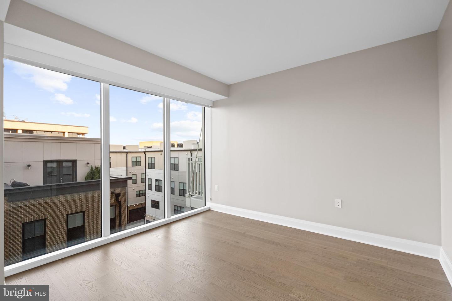 925 N FAIRFAX ST #406, ALEXANDRIA, Virginia 22314, 2 Bedrooms Bedrooms, ,1 BathroomBathrooms,Residential,For sale,925 N FAIRFAX ST #406,VAAX2053272 MLS # VAAX2053272 925 N FAIRFAX ST #406, ALEXANDRIA, Virginia 22314, 2 Bedrooms Bedrooms, ,1 BathroomBathrooms,Residential,For sale,925 N FAIRFAX ST #406,VAAX2053272 MLS # VAAX2053272