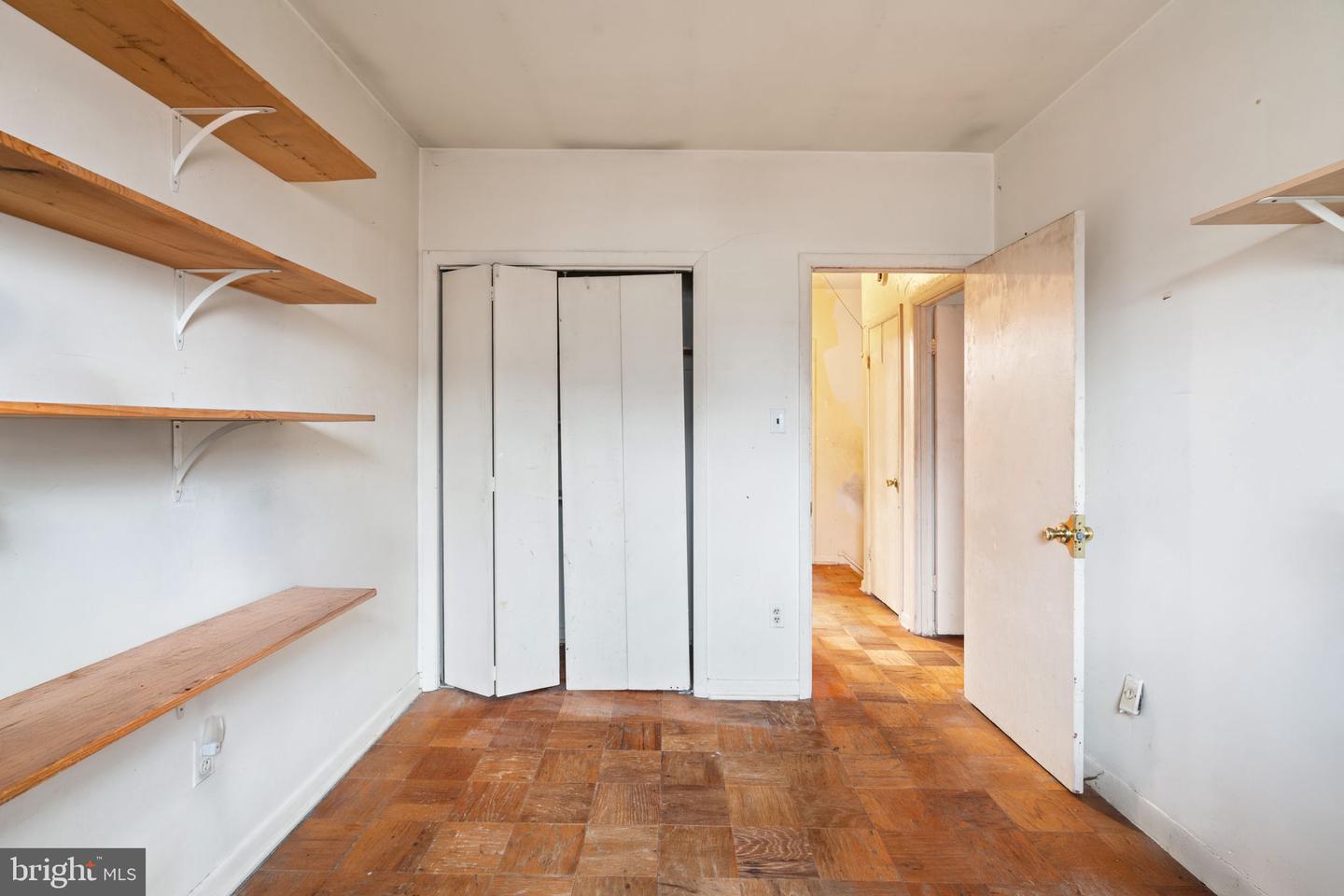 1004 COLONIAL AVE, ALEXANDRIA, Virginia 22314, 3 Bedrooms Bedrooms, ,1 BathroomBathrooms,Residential,For sale,1004 COLONIAL AVE,VAAX2053276 MLS # VAAX2053276