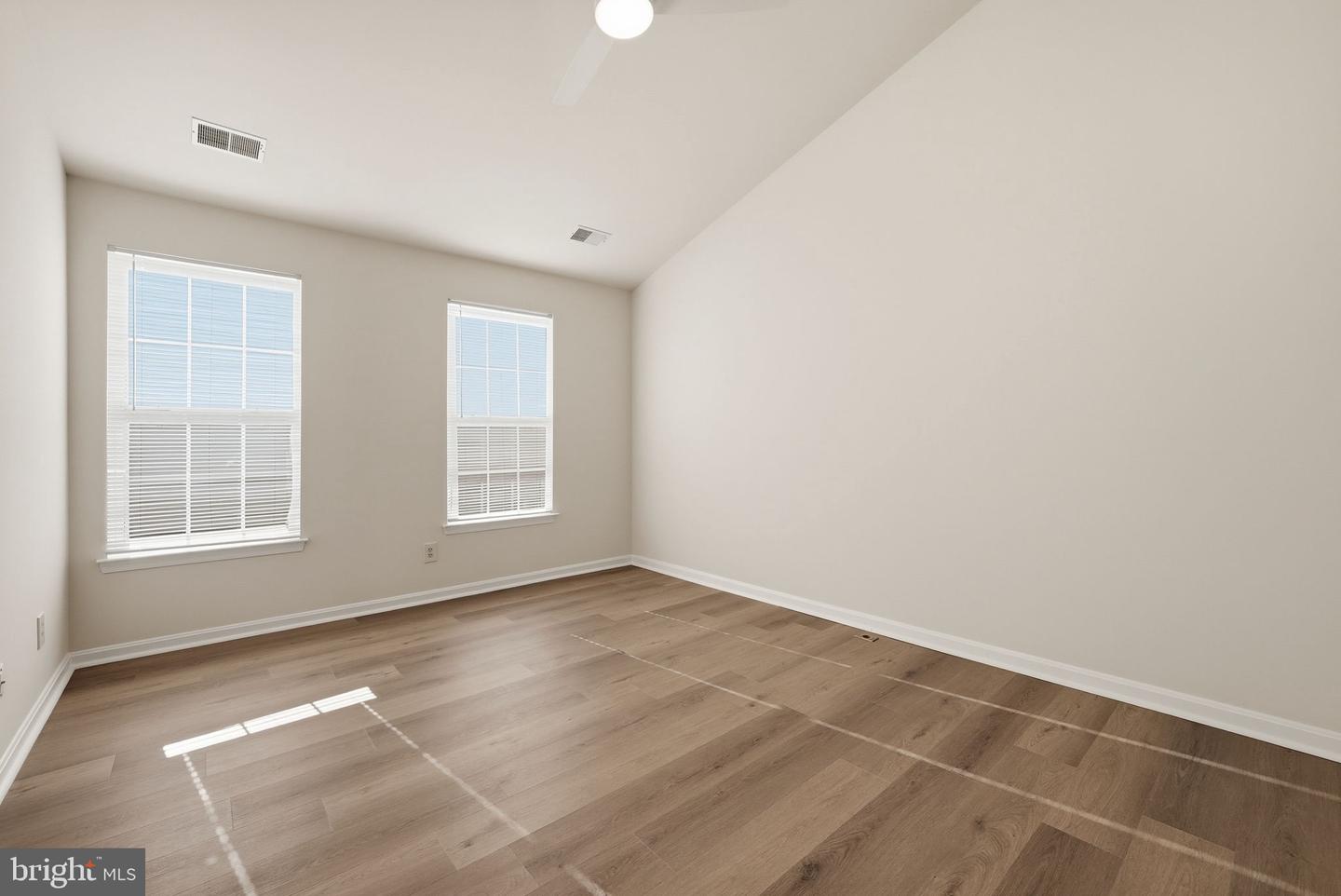 15461 PORT WASHINGTON CT, DUMFRIES, Virginia 22025, 4 Bedrooms Bedrooms, ,3 BathroomsBathrooms,Residential,For sale,15461 PORT WASHINGTON CT,VAPW2110728 MLS # VAPW2110728