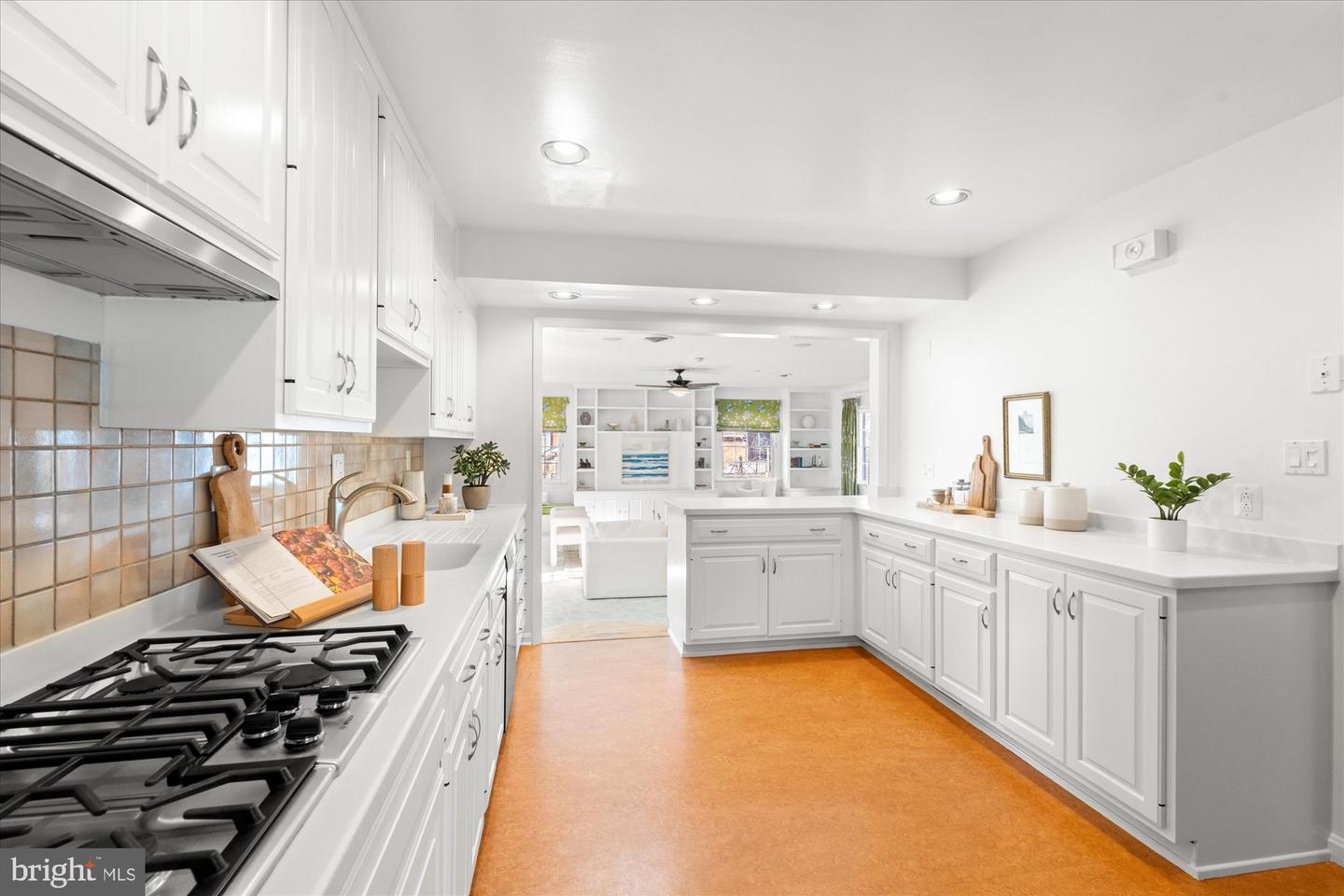 2904 FARM RD, ALEXANDRIA, Virginia 22302, 4 Bedrooms Bedrooms, ,2 BathroomsBathrooms,Residential,For sale,2904 FARM RD,VAAX2053280 MLS # VAAX2053280