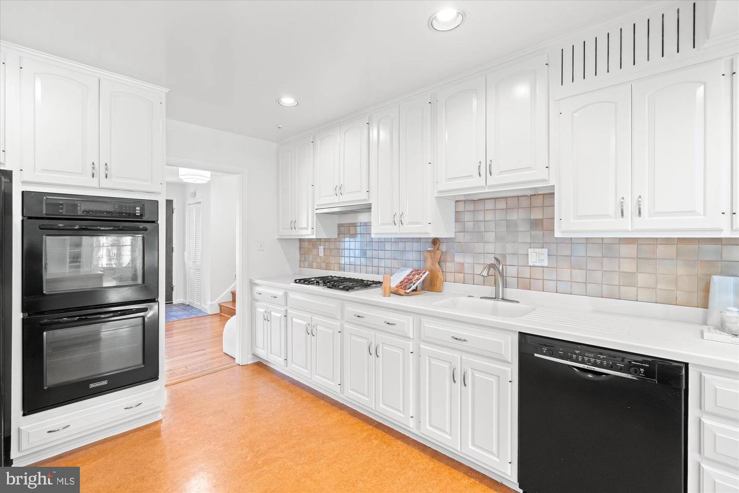 2904 FARM RD, ALEXANDRIA, Virginia 22302, 4 Bedrooms Bedrooms, ,2 BathroomsBathrooms,Residential,For sale,2904 FARM RD,VAAX2053280 MLS # VAAX2053280