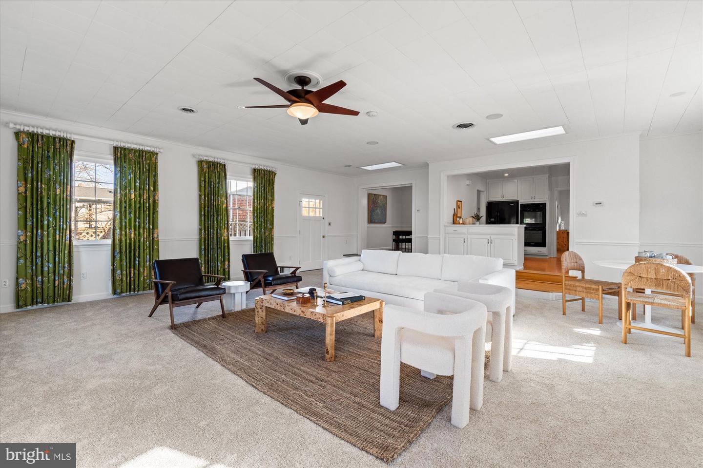 2904 FARM RD, ALEXANDRIA, Virginia 22302, 4 Bedrooms Bedrooms, ,2 BathroomsBathrooms,Residential,For sale,2904 FARM RD,VAAX2053280 MLS # VAAX2053280