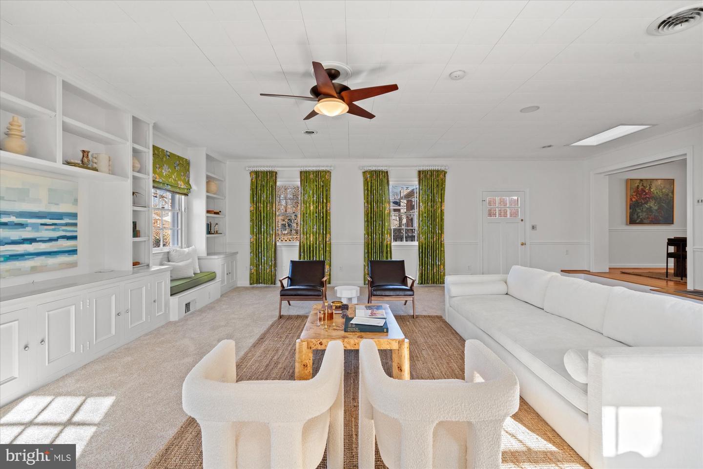 2904 FARM RD, ALEXANDRIA, Virginia 22302, 4 Bedrooms Bedrooms, ,2 BathroomsBathrooms,Residential,For sale,2904 FARM RD,VAAX2053280 MLS # VAAX2053280