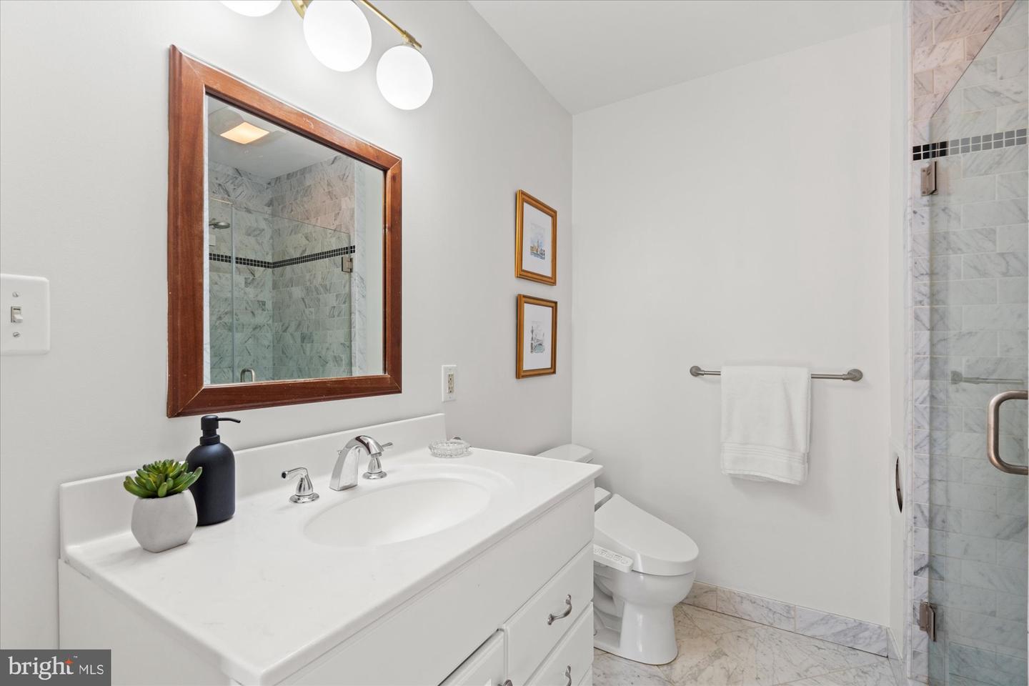 2904 FARM RD, ALEXANDRIA, Virginia 22302, 4 Bedrooms Bedrooms, ,2 BathroomsBathrooms,Residential,For sale,2904 FARM RD,VAAX2053280 MLS # VAAX2053280