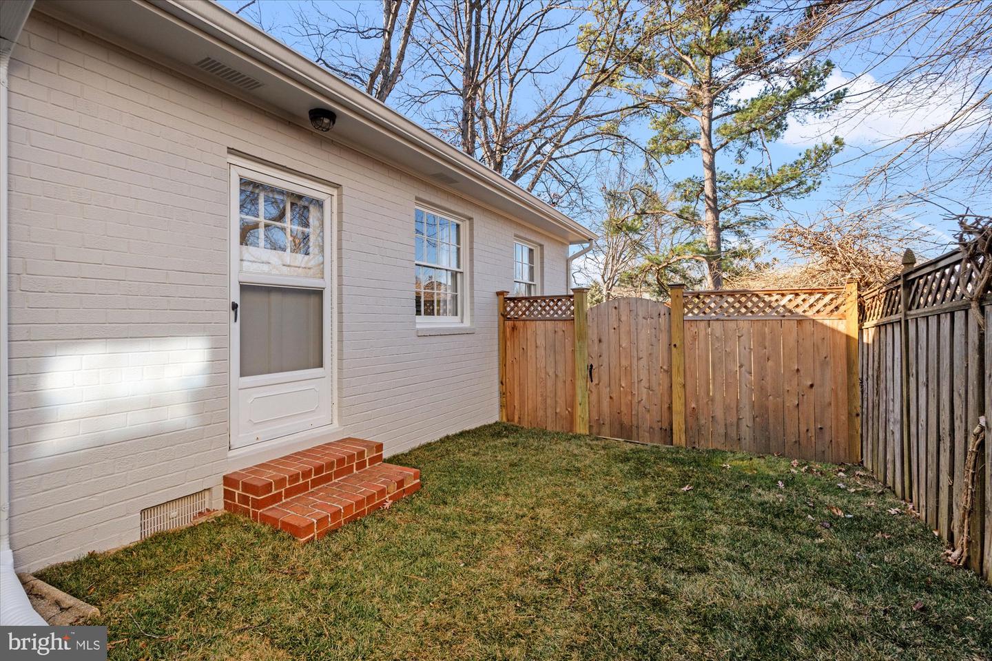 2904 FARM RD, ALEXANDRIA, Virginia 22302, 4 Bedrooms Bedrooms, ,2 BathroomsBathrooms,Residential,For sale,2904 FARM RD,VAAX2053280 MLS # VAAX2053280