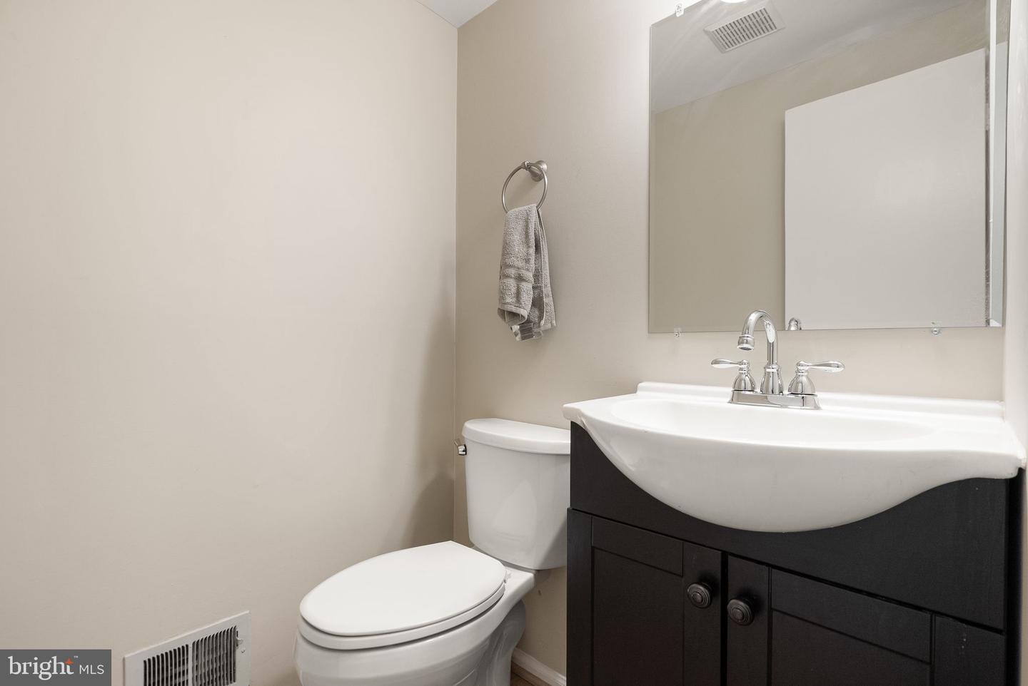 14724 SAINT GERMAIN DR, CENTREVILLE, Virginia 20121, 3 Bedrooms Bedrooms, ,2 BathroomsBathrooms,Residential,For sale,14724 SAINT GERMAIN DR,VAFX2286284 MLS # VAFX2286284