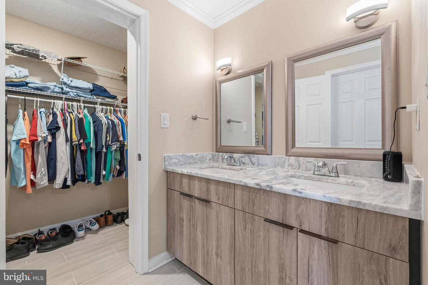 7930 CALVARY CT, MANASSAS, Virginia 20109, 2 Bedrooms Bedrooms, ,2 BathroomsBathrooms,Residential,For sale,7930 CALVARY CT,VAPW2110756 MLS # VAPW2110756