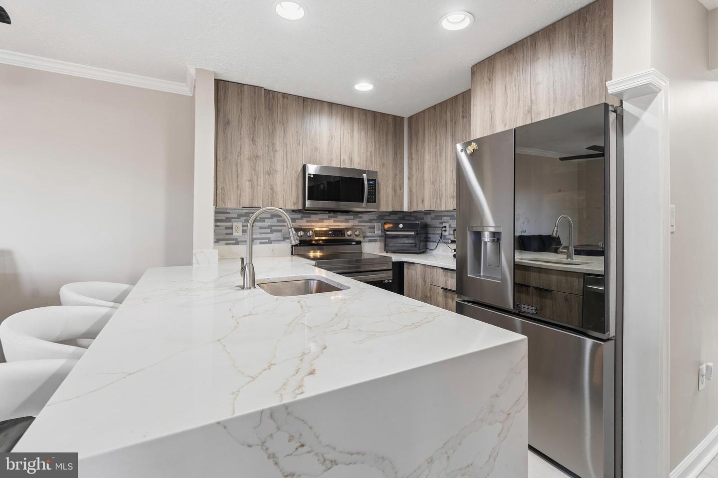 7930 CALVARY CT, MANASSAS, Virginia 20109, 2 Bedrooms Bedrooms, ,2 BathroomsBathrooms,Residential,For sale,7930 CALVARY CT,VAPW2110756 MLS # VAPW2110756