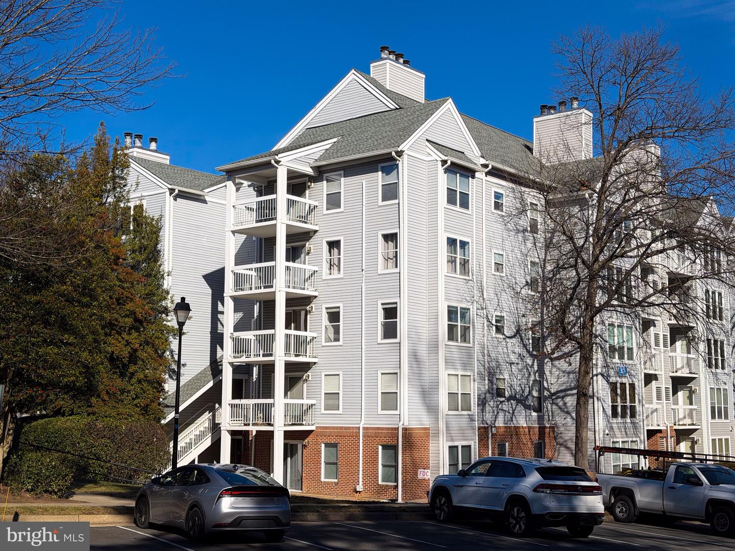 3179 SUMMIT SQUARE DR #2-C4, OAKTON, Virginia 22124, 2 Bedrooms Bedrooms, ,1 BathroomBathrooms,Residential,For sale,3179 SUMMIT SQUARE DR #2-C4,VAFX2286304 MLS # VAFX2286304 3179 SUMMIT SQUARE DR #2-C4, OAKTON, Virginia 22124, 2 Bedrooms Bedrooms, ,1 BathroomBathrooms,Residential,For sale,3179 SUMMIT SQUARE DR #2-C4,VAFX2286304 MLS # VAFX2286304