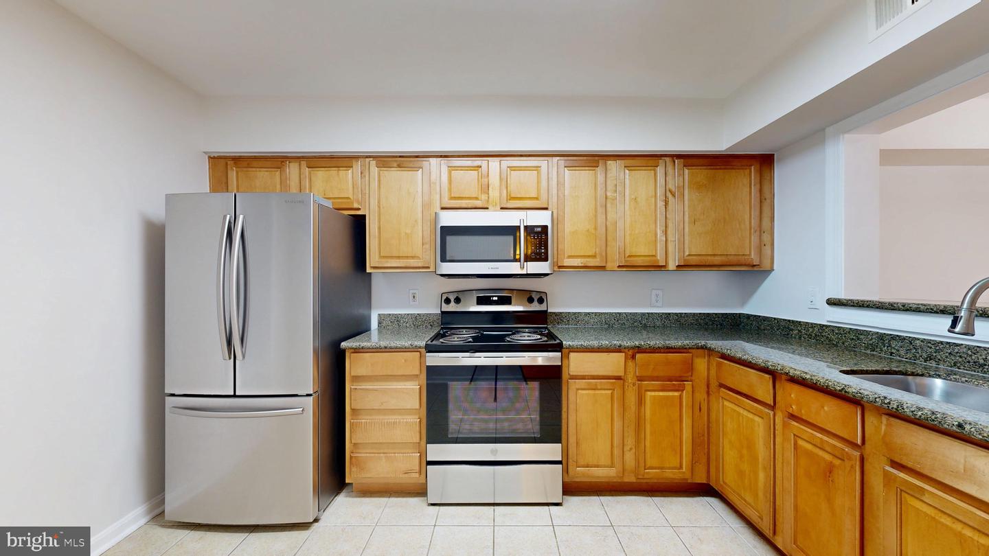 3179 SUMMIT SQUARE DR #2-C4, OAKTON, Virginia 22124, 2 Bedrooms Bedrooms, ,1 BathroomBathrooms,Residential,For sale,3179 SUMMIT SQUARE DR #2-C4,VAFX2286304 MLS # VAFX2286304 3179 SUMMIT SQUARE DR #2-C4, OAKTON, Virginia 22124, 2 Bedrooms Bedrooms, ,1 BathroomBathrooms,Residential,For sale,3179 SUMMIT SQUARE DR #2-C4,VAFX2286304 MLS # VAFX2286304