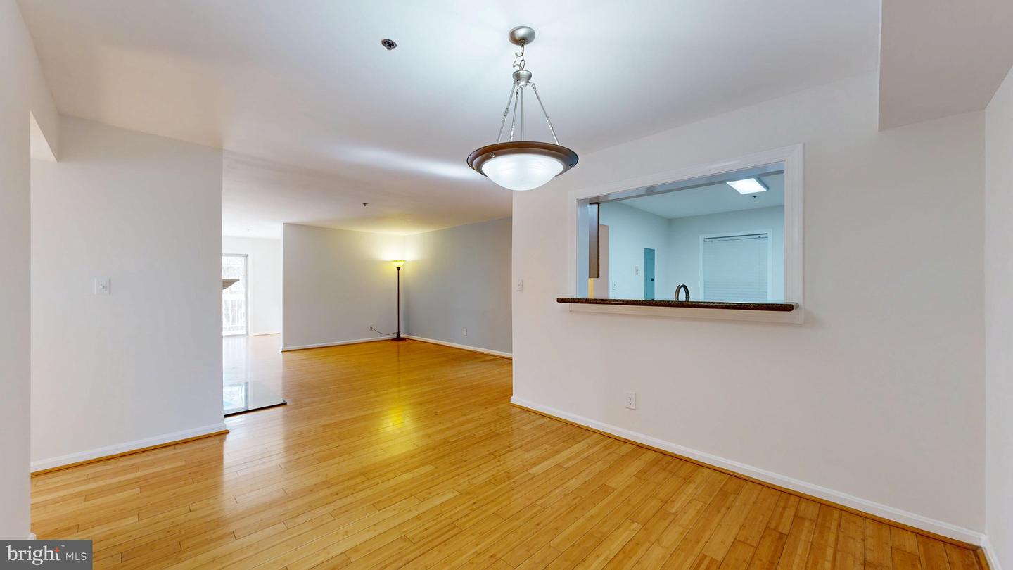 3179 SUMMIT SQUARE DR #2-C4, OAKTON, Virginia 22124, 2 Bedrooms Bedrooms, ,1 BathroomBathrooms,Residential,For sale,3179 SUMMIT SQUARE DR #2-C4,VAFX2286304 MLS # VAFX2286304 3179 SUMMIT SQUARE DR #2-C4, OAKTON, Virginia 22124, 2 Bedrooms Bedrooms, ,1 BathroomBathrooms,Residential,For sale,3179 SUMMIT SQUARE DR #2-C4,VAFX2286304 MLS # VAFX2286304