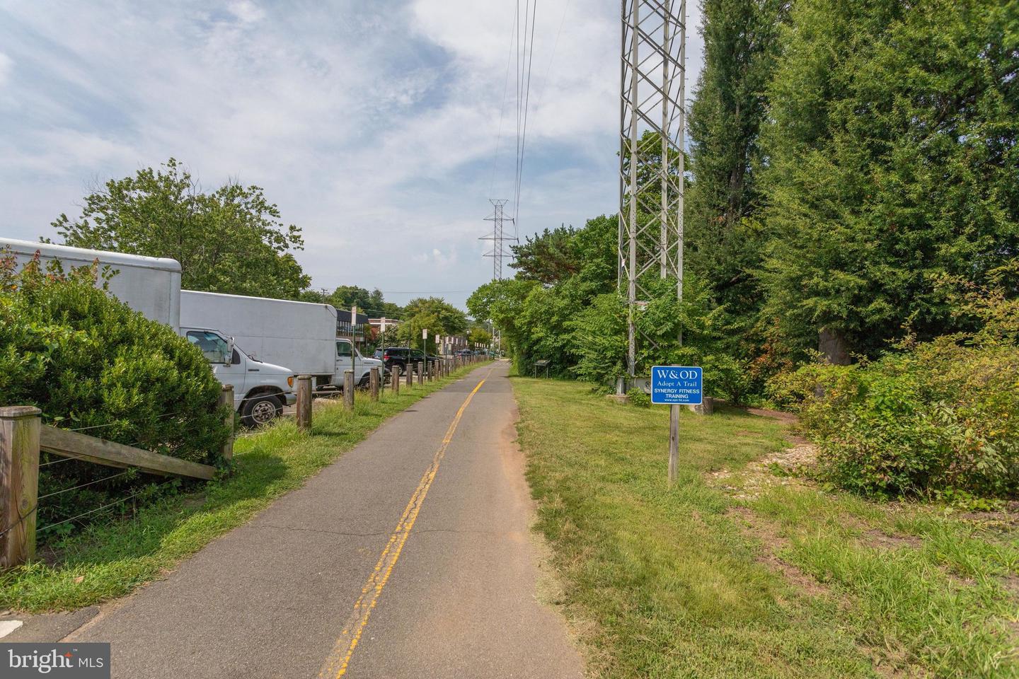 203 LOCUST ST SW, VIENNA, Virginia 22180, 3 Bedrooms Bedrooms, ,3 BathroomsBathrooms,Residential,For sale,203 LOCUST ST SW,VAFX2286308 MLS # VAFX2286308 203 LOCUST ST SW, VIENNA, Virginia 22180, 3 Bedrooms Bedrooms, ,3 BathroomsBathrooms,Residential,For sale,203 LOCUST ST SW,VAFX2286308 MLS # VAFX2286308