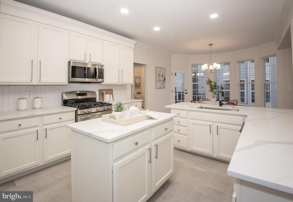 4183 WHITLOW PL, CHANTILLY, Virginia 20151, 4 Bedrooms Bedrooms, ,4 BathroomsBathrooms,Residential,For sale,4183 WHITLOW PL,VAFX2286404 MLS # VAFX2286404