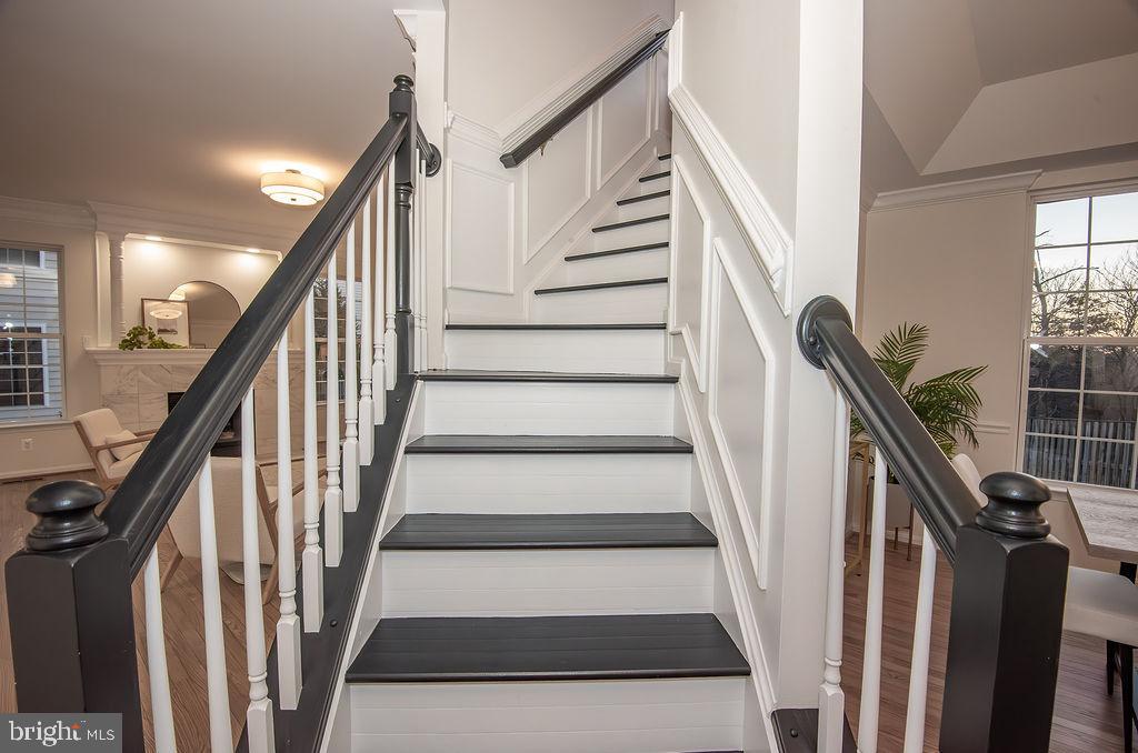 4183 WHITLOW PL, CHANTILLY, Virginia 20151, 4 Bedrooms Bedrooms, ,4 BathroomsBathrooms,Residential,For sale,4183 WHITLOW PL,VAFX2286404 MLS # VAFX2286404